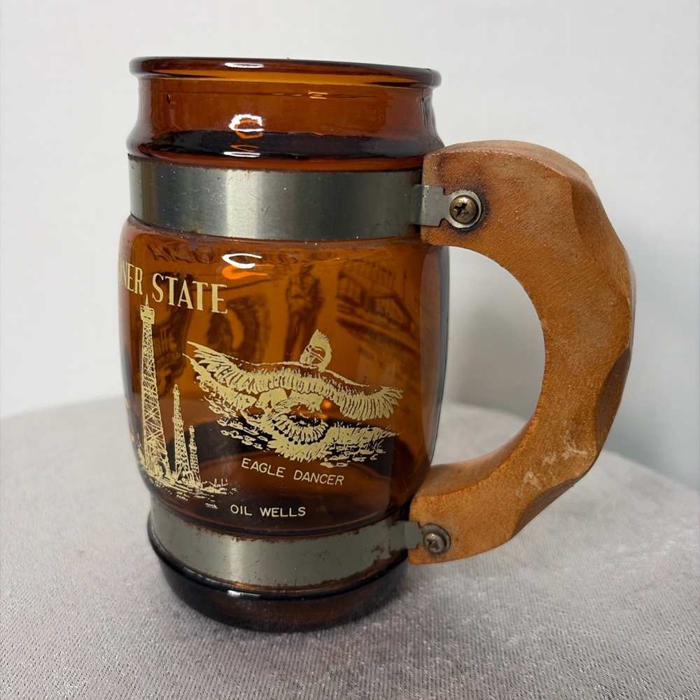 Vintage Amber Glass Beer 
Oklahoma Souvenir Stein with Wood Handle(F2)”✨